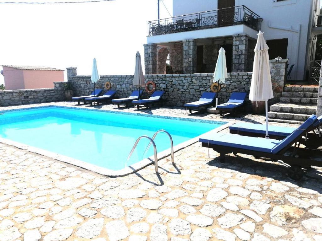 Malvazios Villas #2 Gythio Ngoại thất bức ảnh