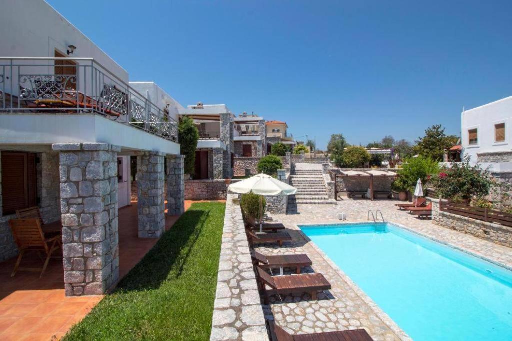 Malvazios Villas #2 Gythio Ngoại thất bức ảnh
